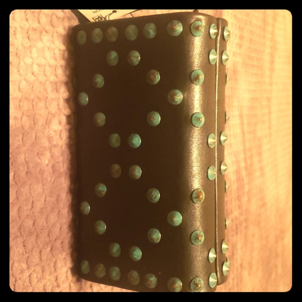 Vintage clutch